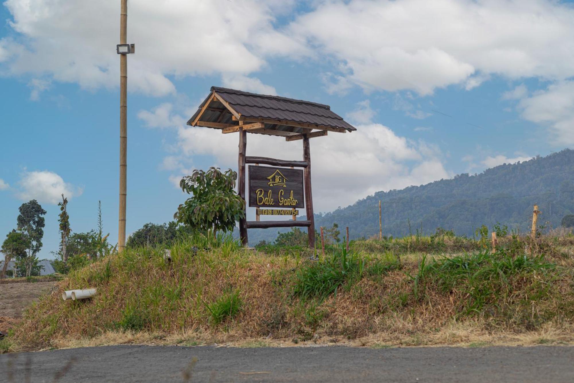 Bale Gantar Country house